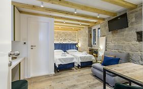 Miara Luxury Rooms